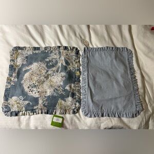 2 pieces Floral Ruffled Pillow Covers Shams NEW